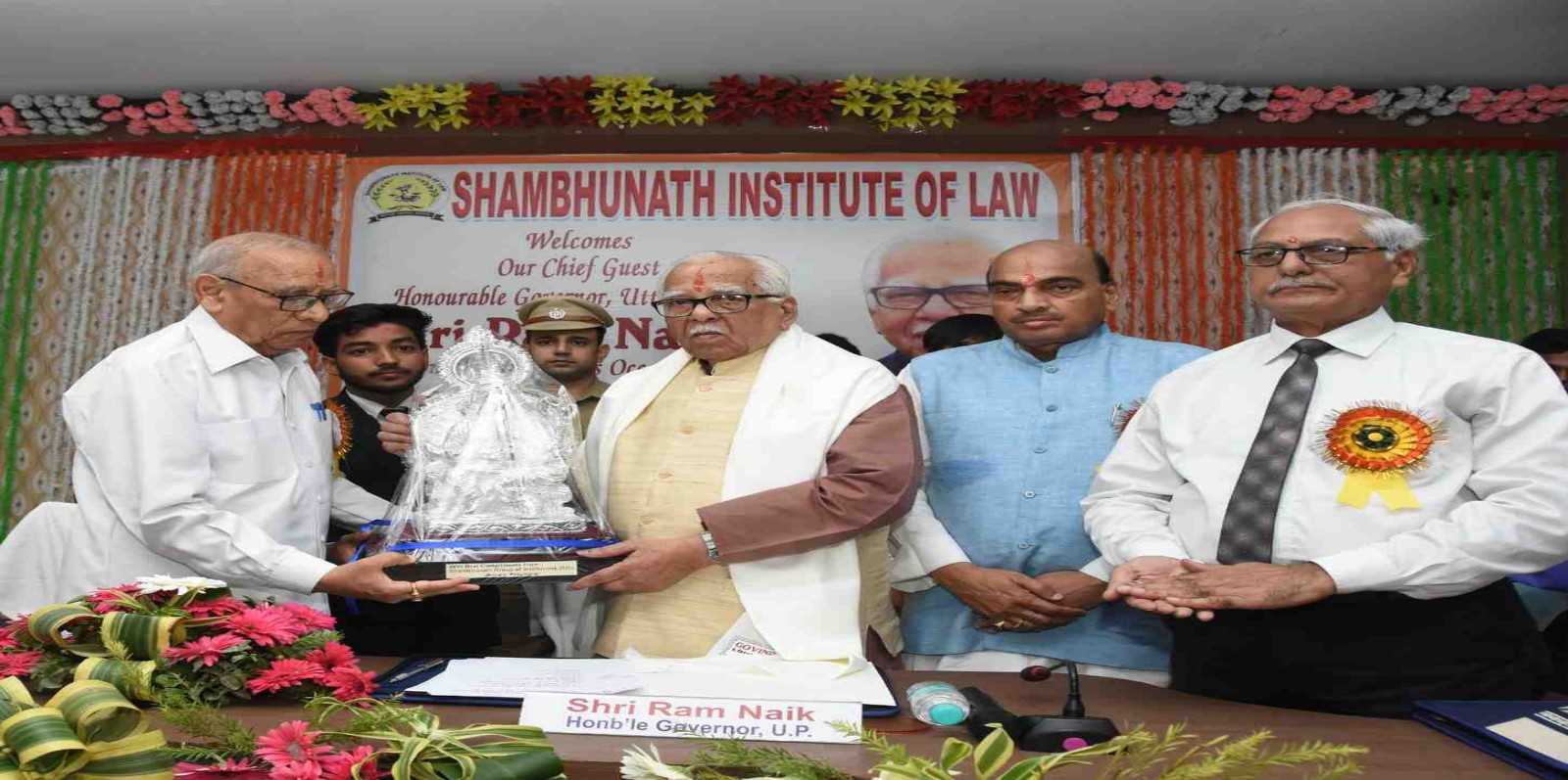 Governor Ram Naik Dr. D.N. Tewari Dr. K.K. Tewari VC Allahabad State University Prof. Rajendra Prasad